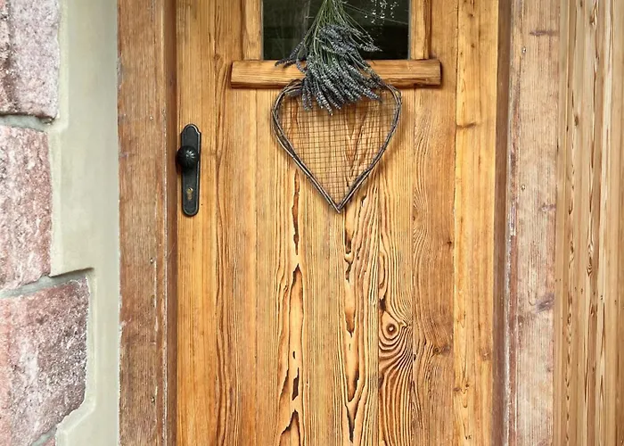 Little Cottage No.100